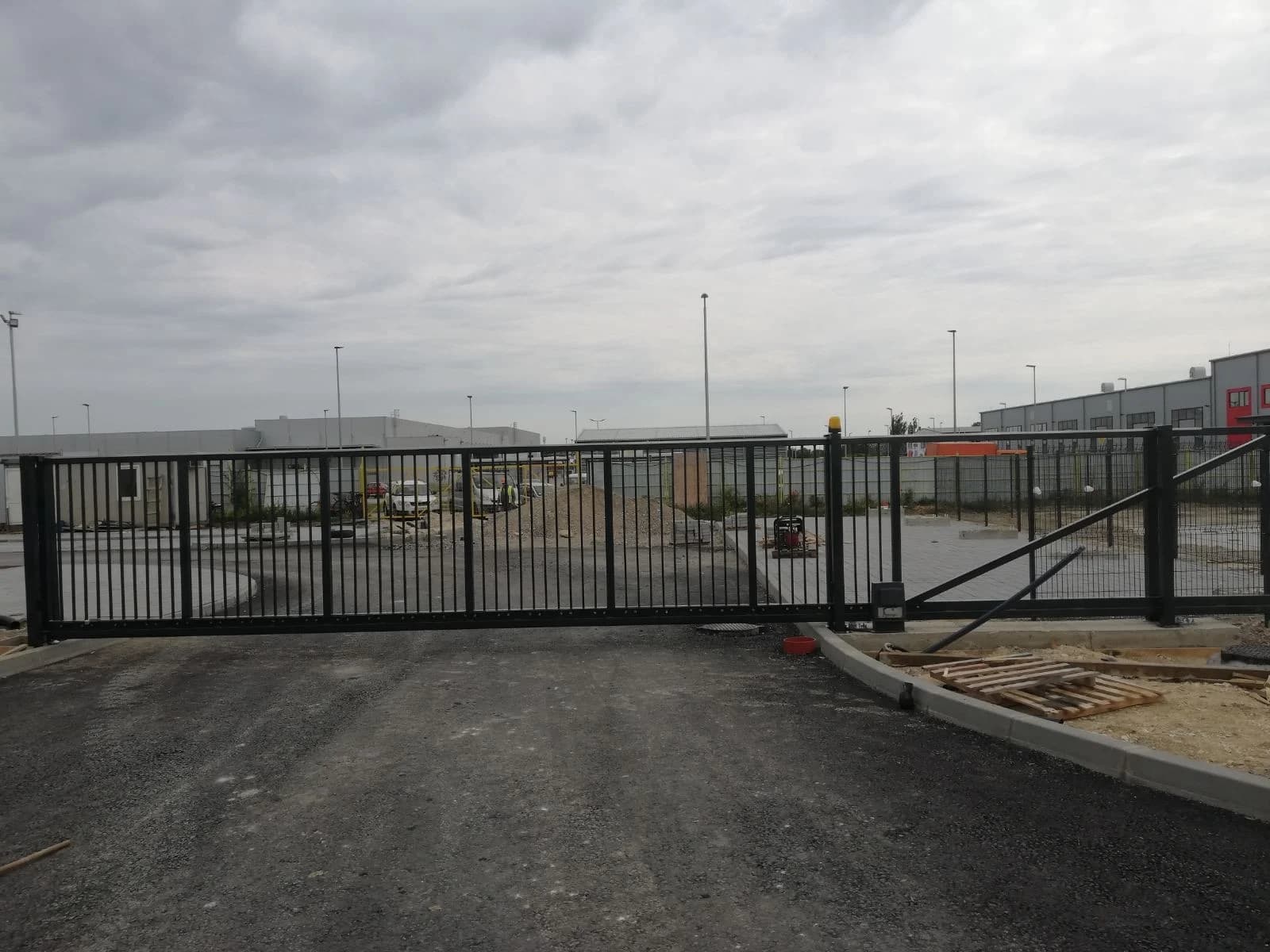 EUROFENCE 3D PANELNA OGRADA I STANDARD KAPIJE