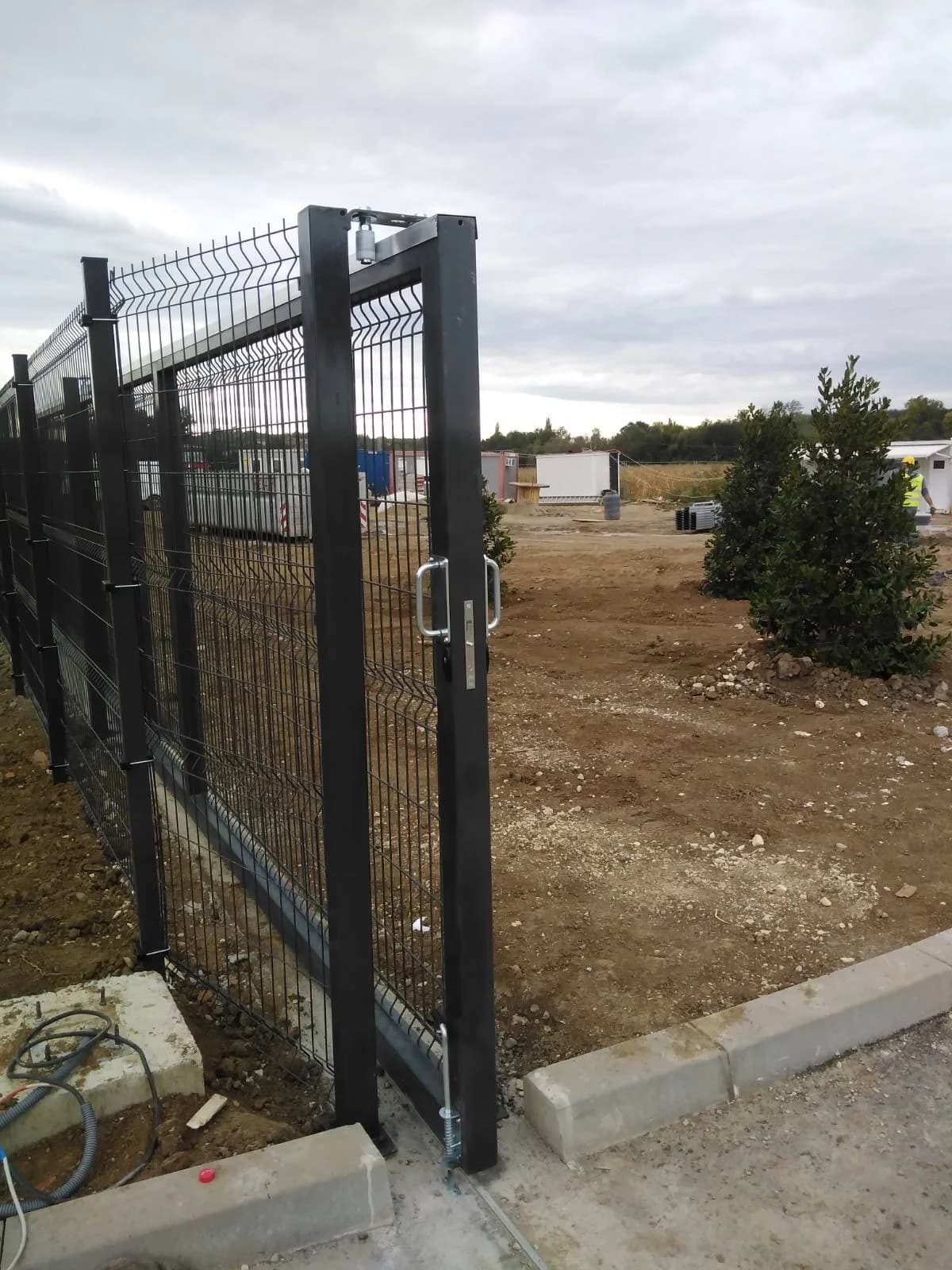 EUROFENCE 3D PANELNA OGRADA I KLIZNA KAPIJA LIGHT
