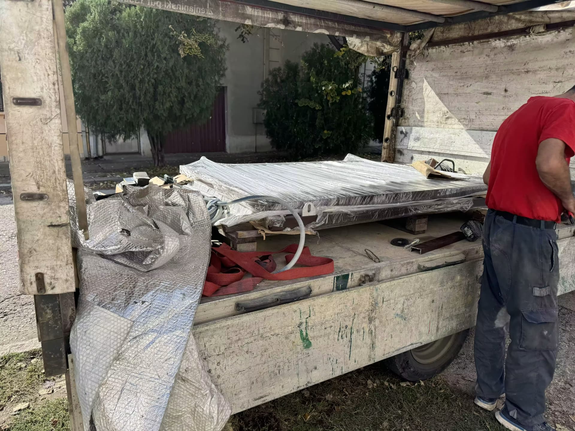 ALUMINIJUMSKA KAPIJA TIVOLI – NOVI SAD