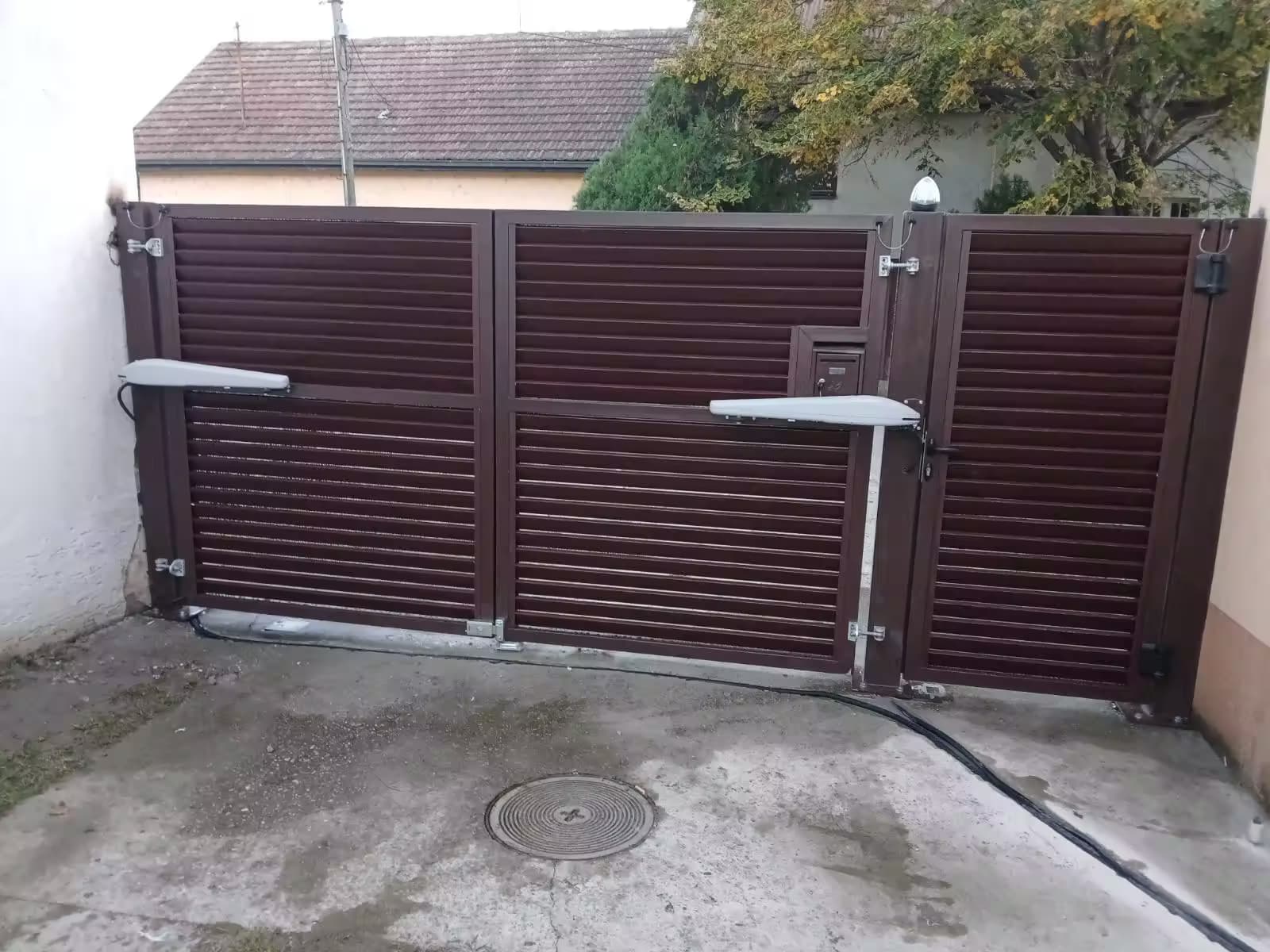 ALUMINIJUMSKA KAPIJA TIVOLI – NOVI SAD