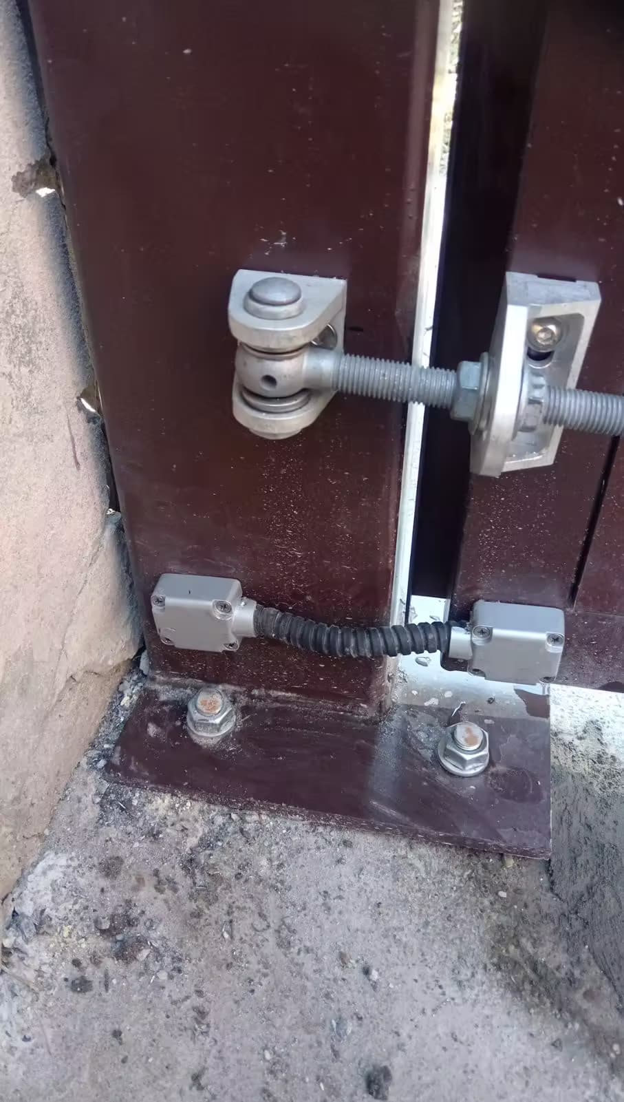 ALUMINIJUMSKA KAPIJA TIVOLI – NOVI SAD