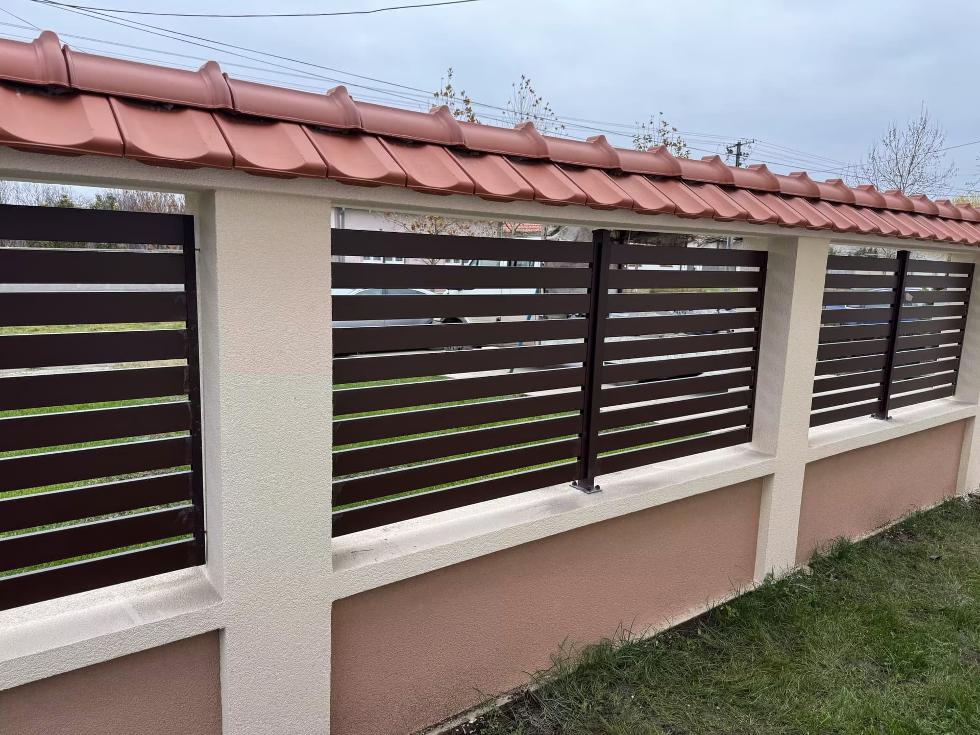 ALUMINIJUMSKA DVOKRILNA I PEŠAČKA KAPIJA