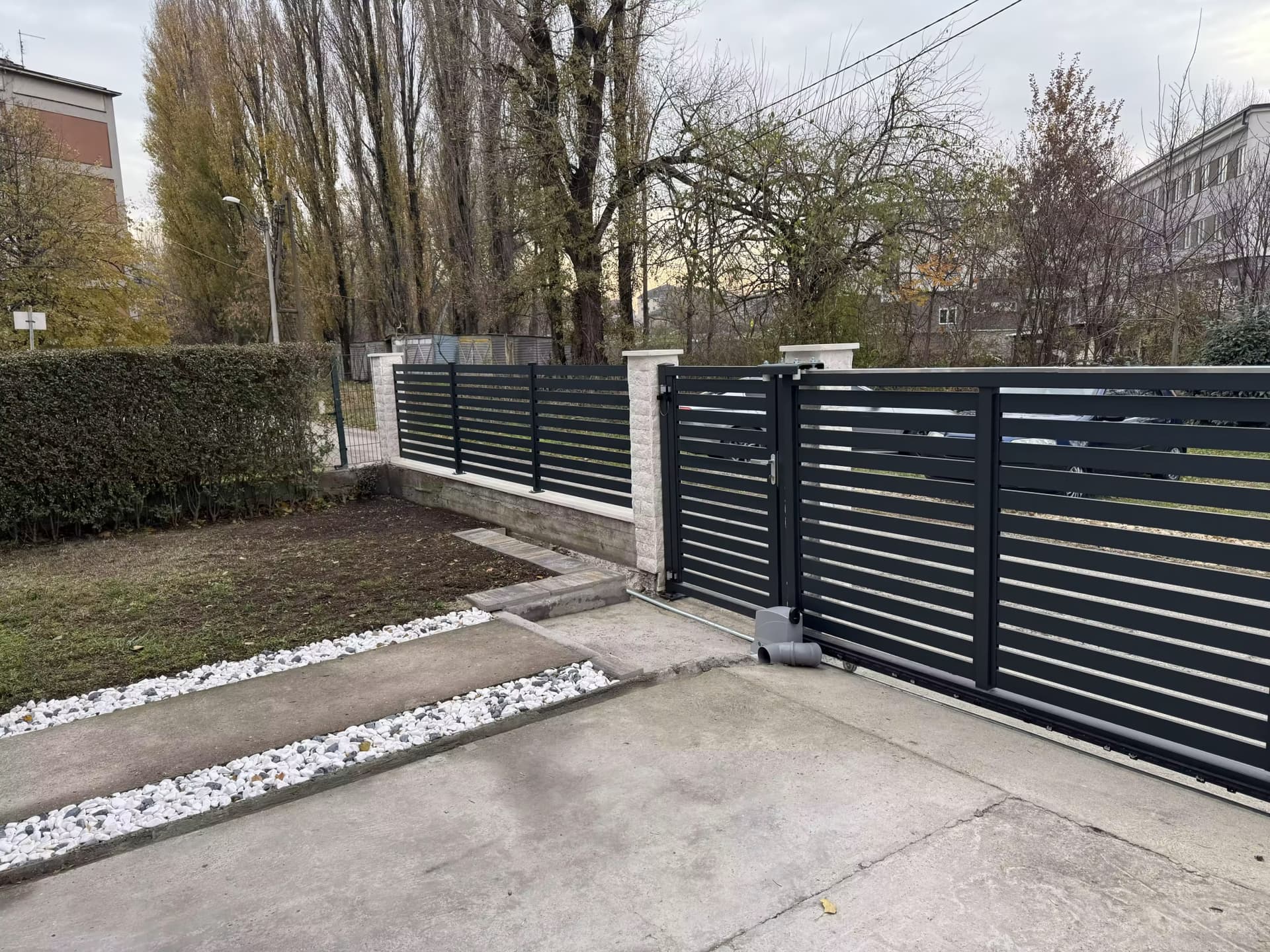 ALUMINIJUMSKA KLIZNA KAPIJA I OGRADA BELVEDERE