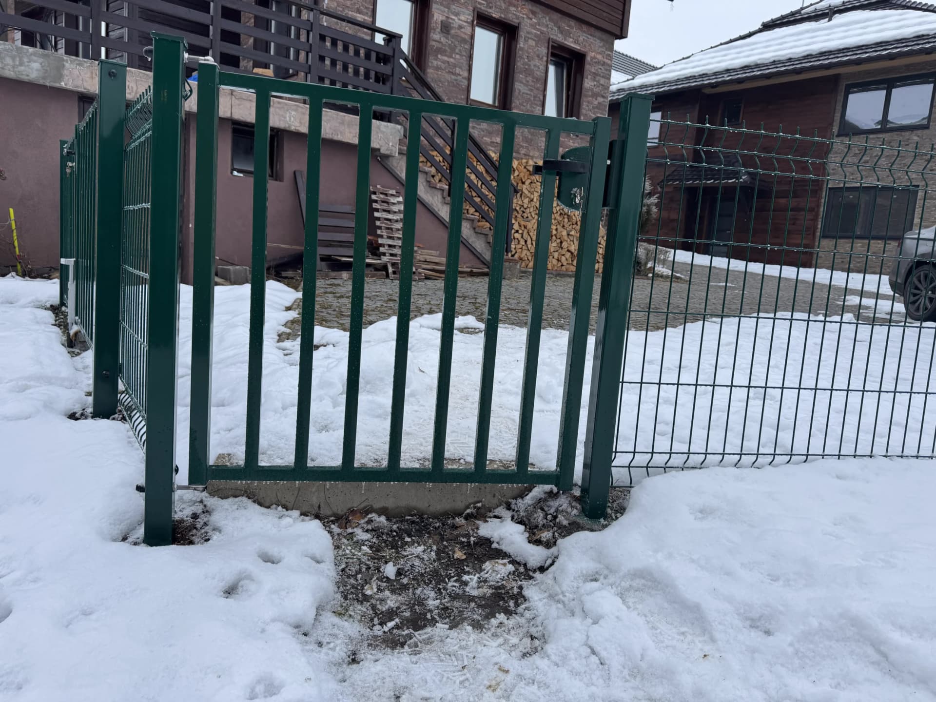 EUROFENCE 3D PANELNA OGRADA SA STANDARD KAPIJOM