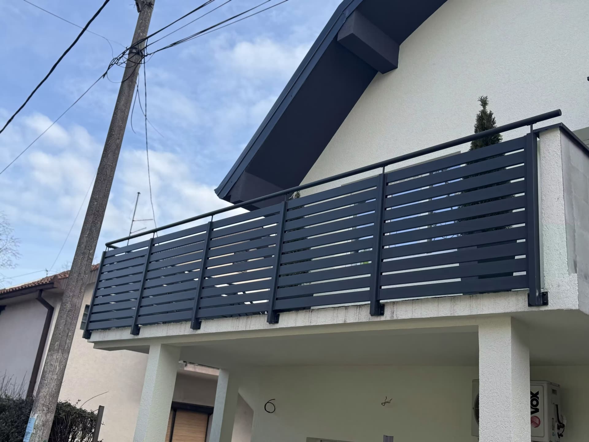 ALUMINIJUMSKA OGRADA ZA TERASU I STEPENICE