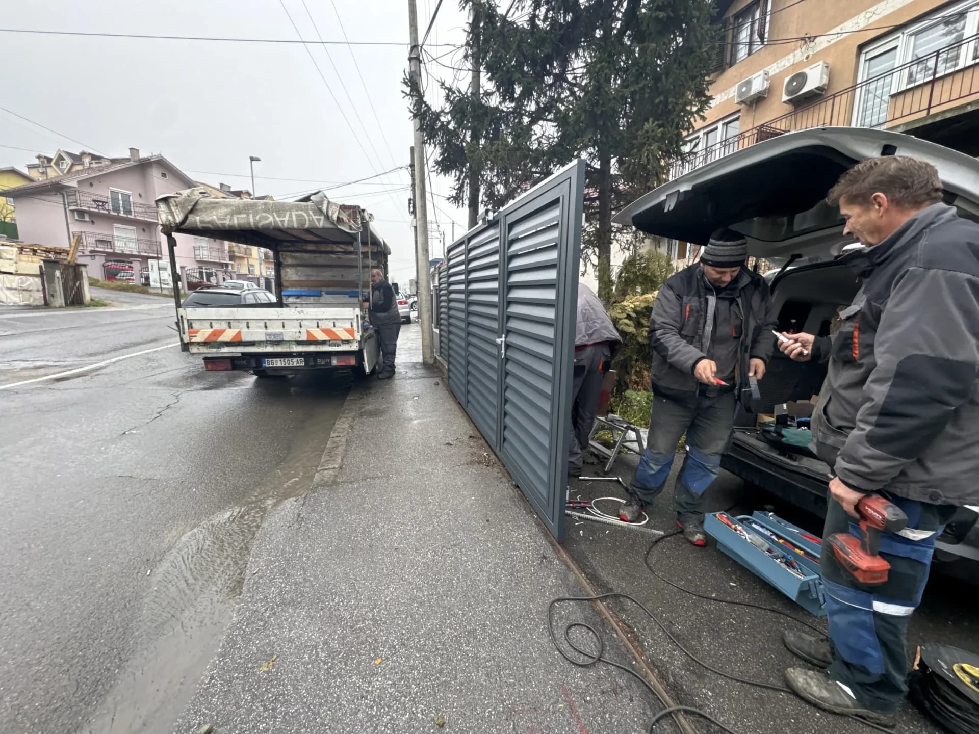ALUMINIJUMSKA KAPIJA TIVOLI
