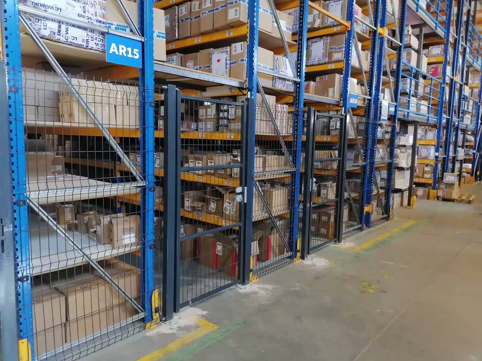 PEŠAČKA I DVOKRILNA KAPIJA LOCINOX LIGHT