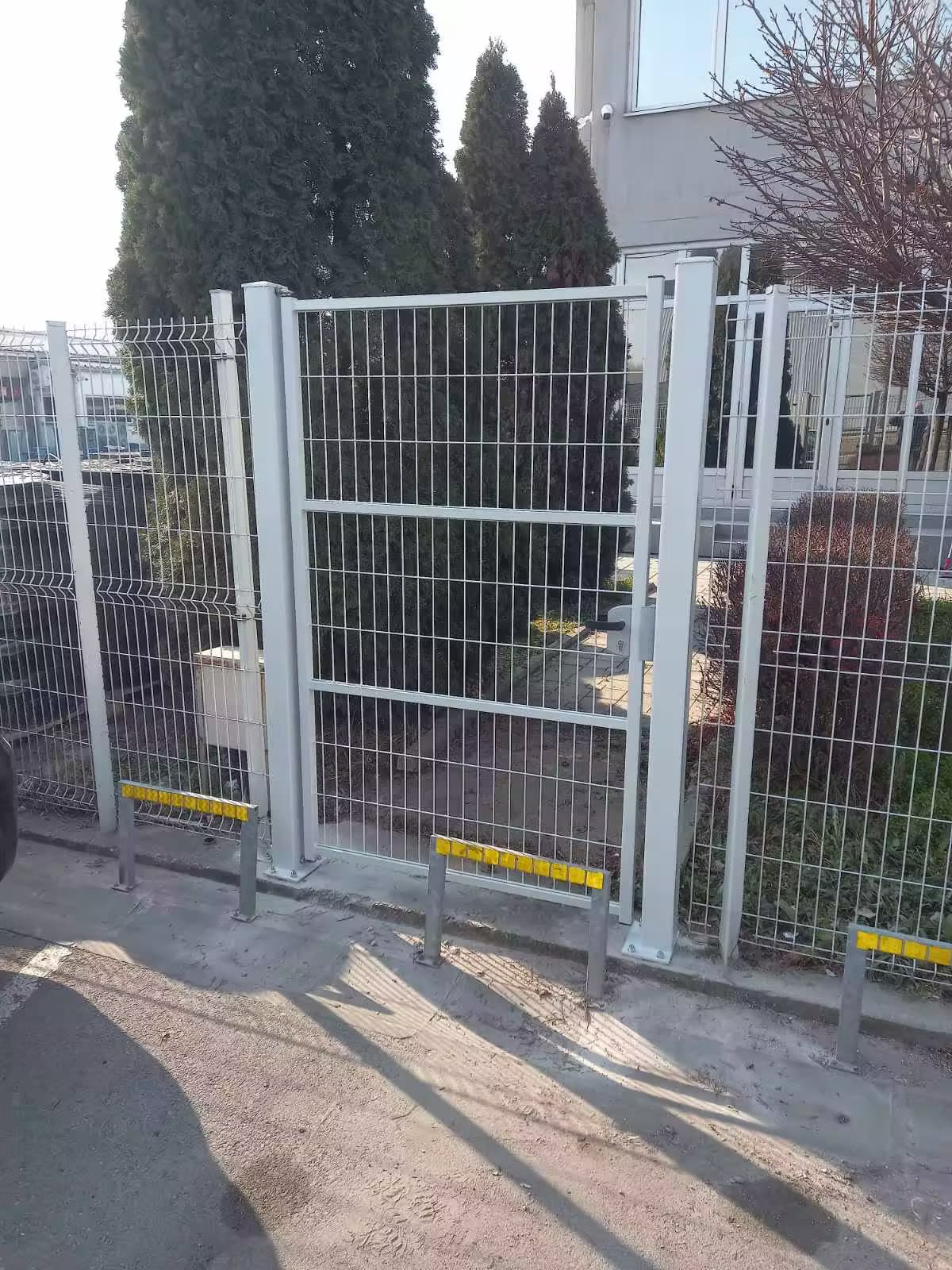 PEŠAČKA I DVOKRILNA KAPIJA LOCINOX LIGHT