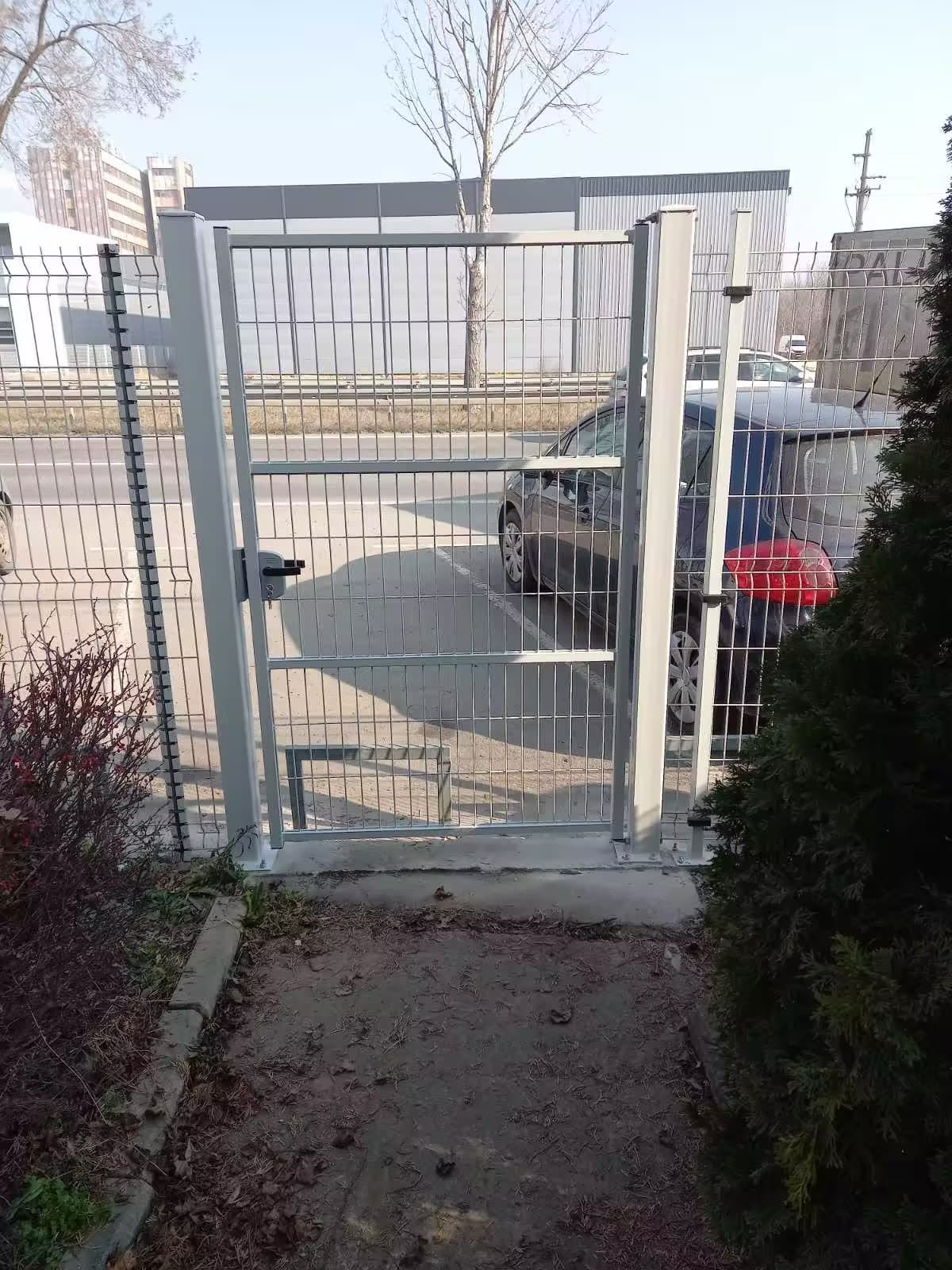 PEŠAČKA I DVOKRILNA KAPIJA LOCINOX LIGHT