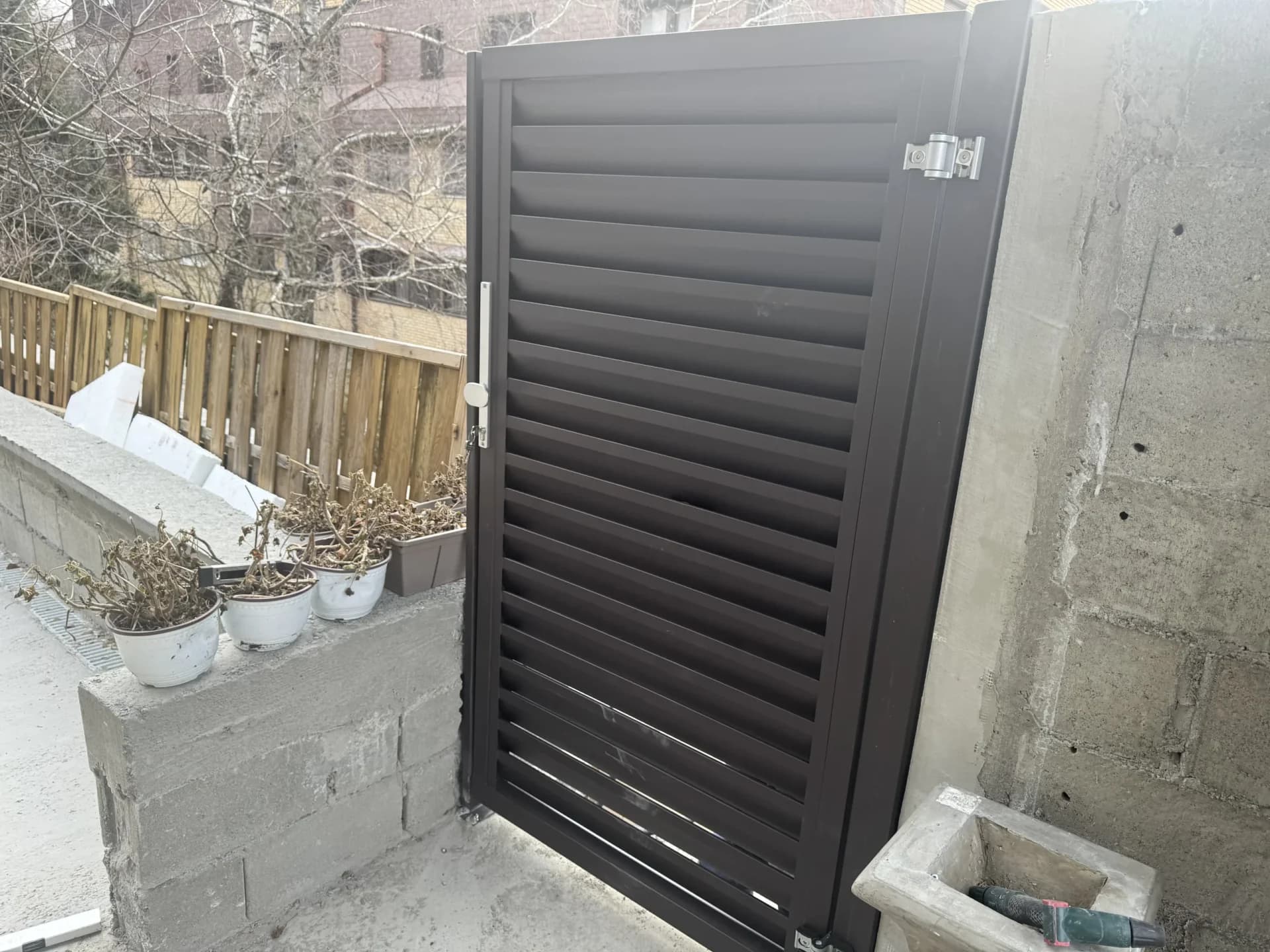 ALUMINIJUMSKA KAPIJA TIVOLI VERA LOCINOX