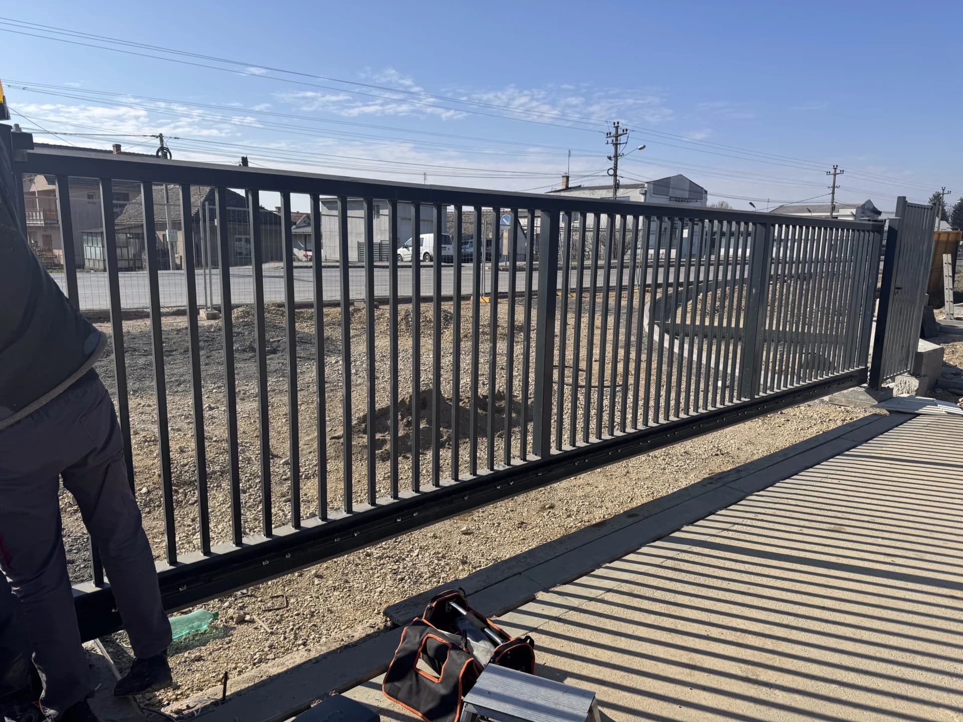 KOMBINACIJA EUROFENCE 3D I DOUBLEFENCE 2D PANELNE OGRADE