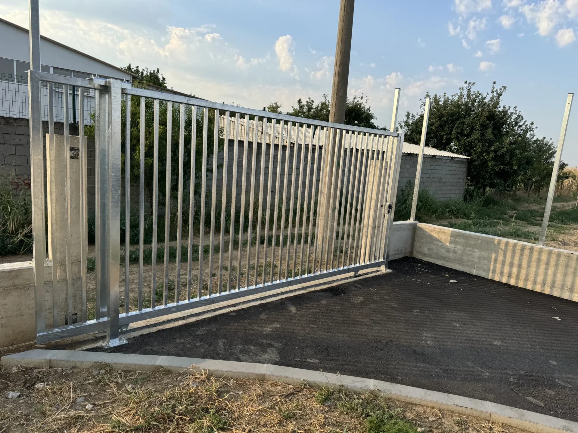 Toplocinkovana 3d panelna ograda