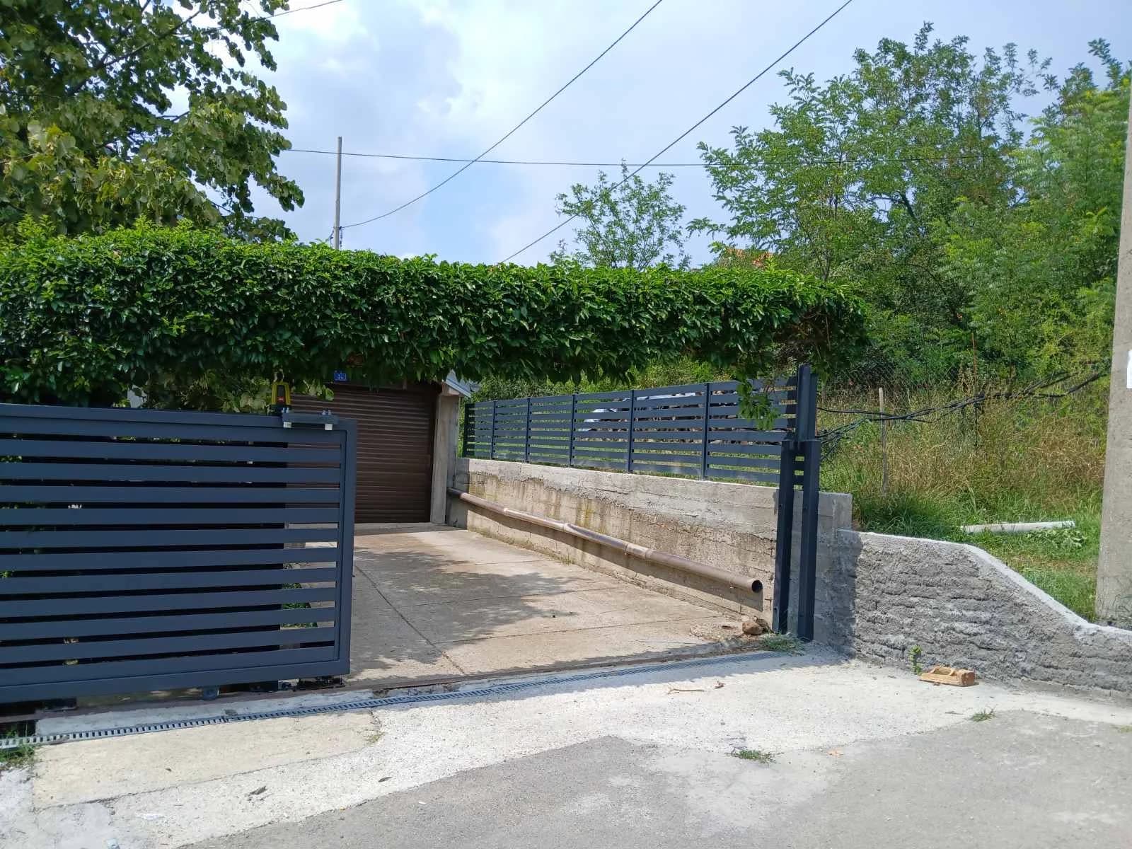 ALUMINIJUMSKA KLIZNA KAPIJA I OGRADA
