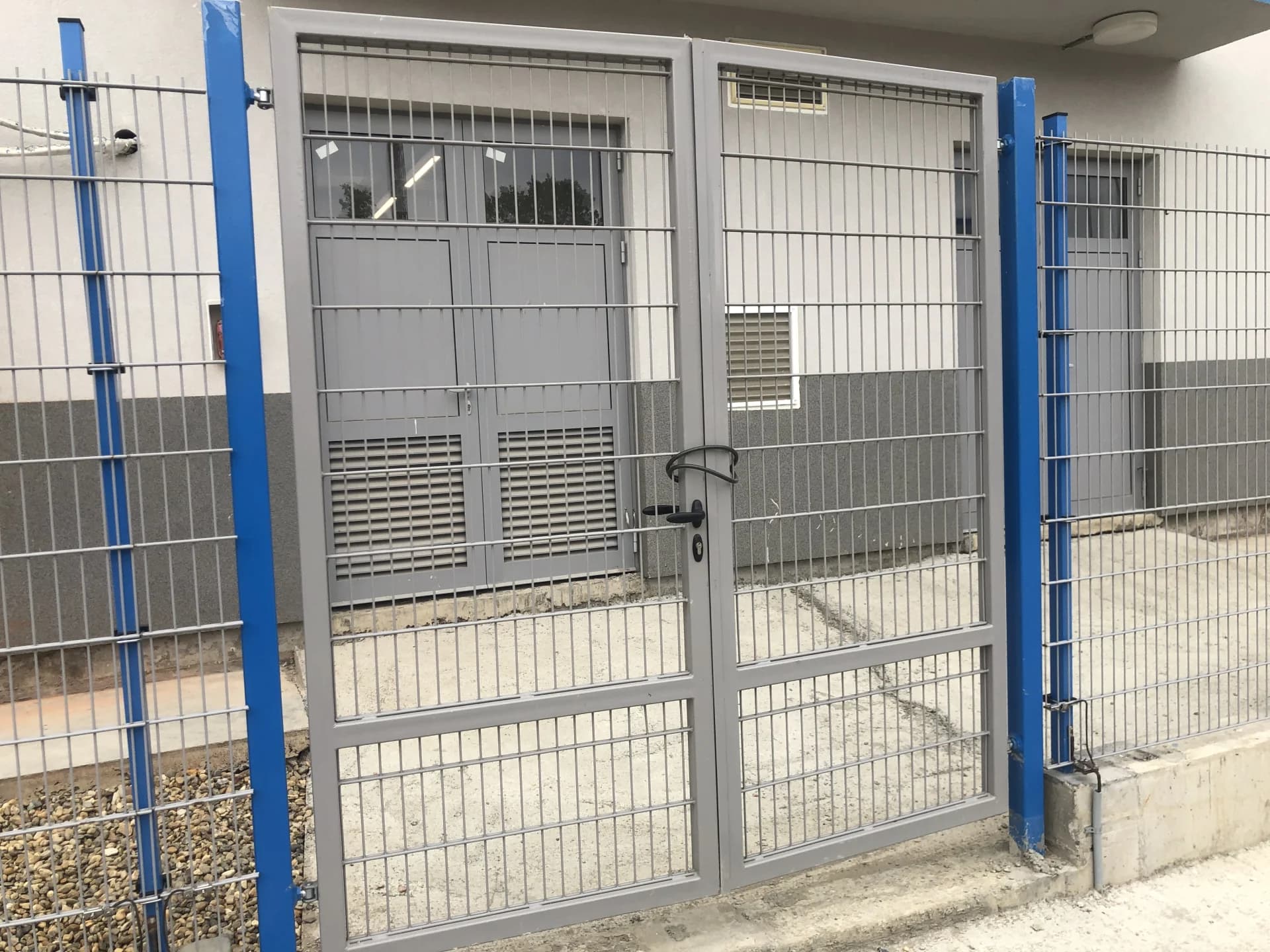 DOUBLEFENCE 2D PANELNA OGRADA SA KAPIJAMA