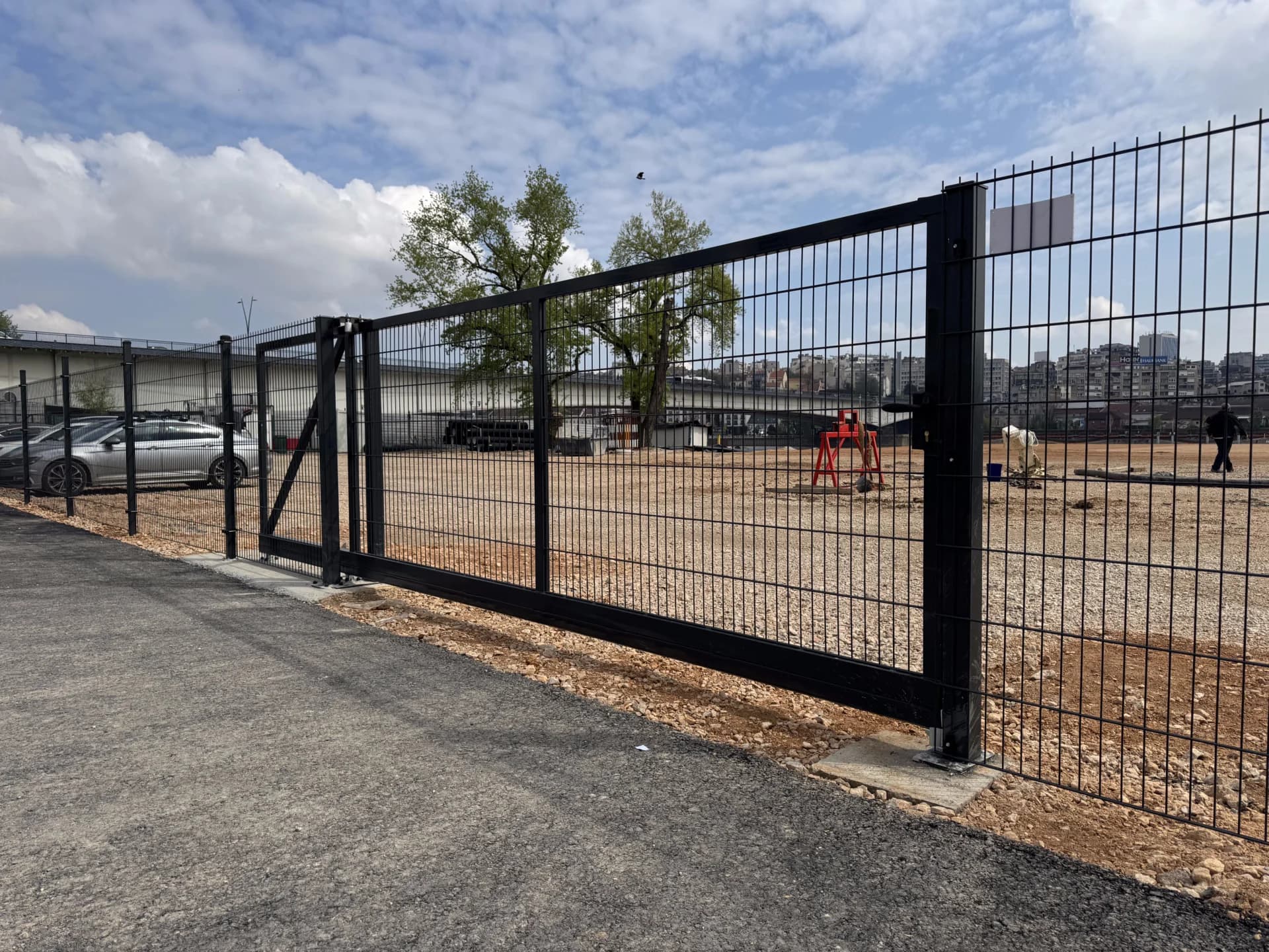 DOUBLEFENCE 2D PANELNA OGRADA I SAMONOSIVA KAPIJA