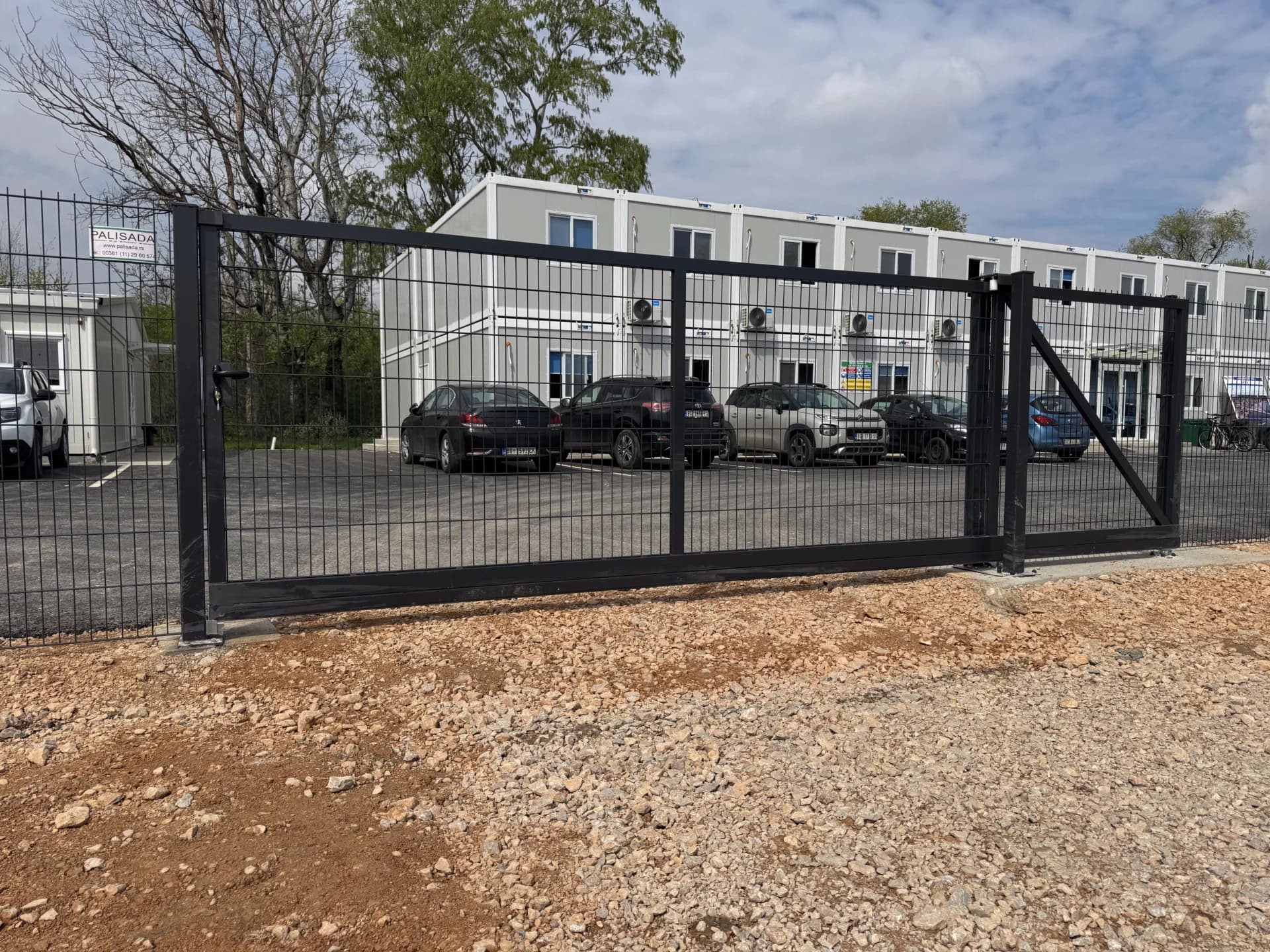 DOUBLEFENCE 2D PANELNA OGRADA I SAMONOSIVA KAPIJA