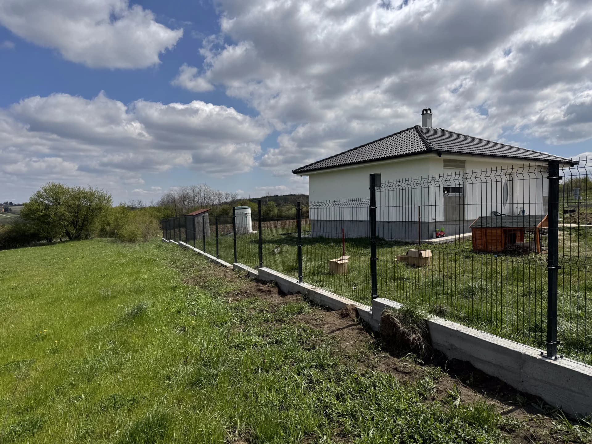 EUROFENCE 3D PANELNA OGRADA SA KAPIJAMA